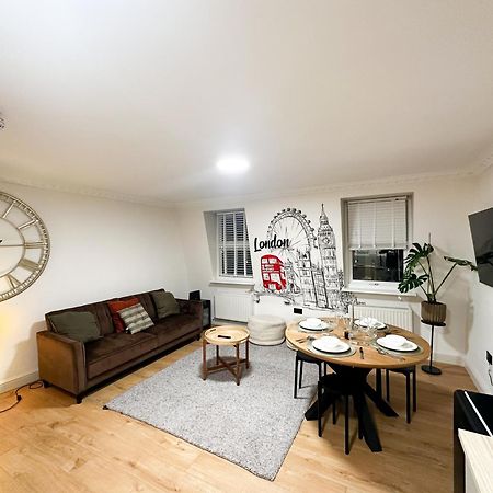 Flat 6 Stay In Aldgate Londra Exterior foto