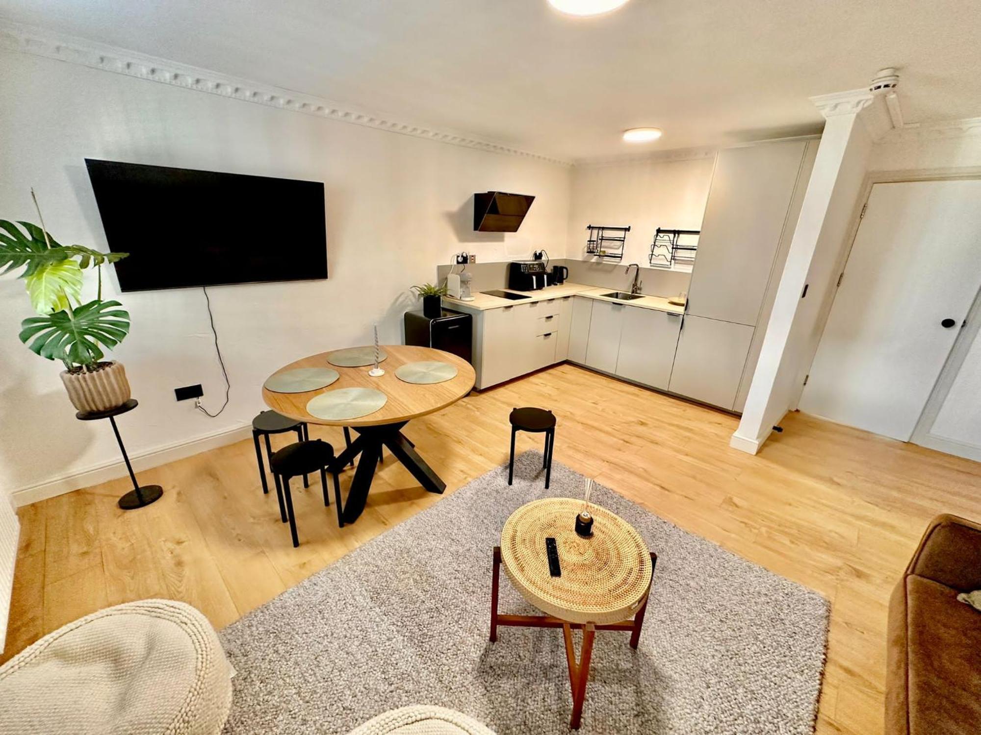 Flat 6 Stay In Aldgate Londra Exterior foto